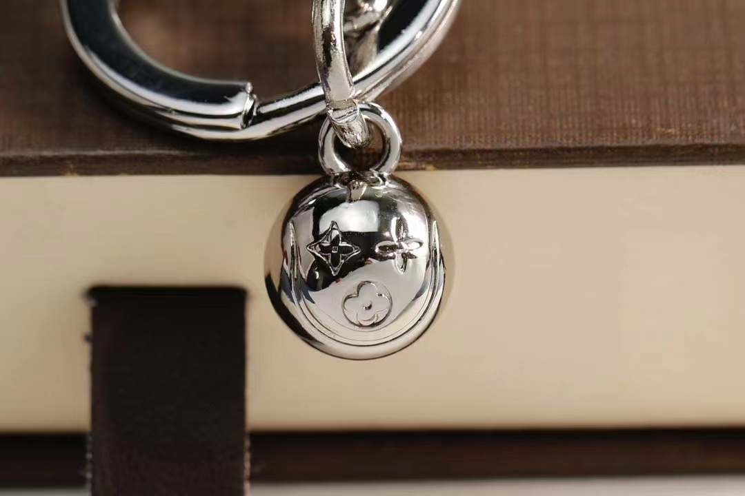 LV Louis Vuitton バッグペンダント キーホルダー 58 zm