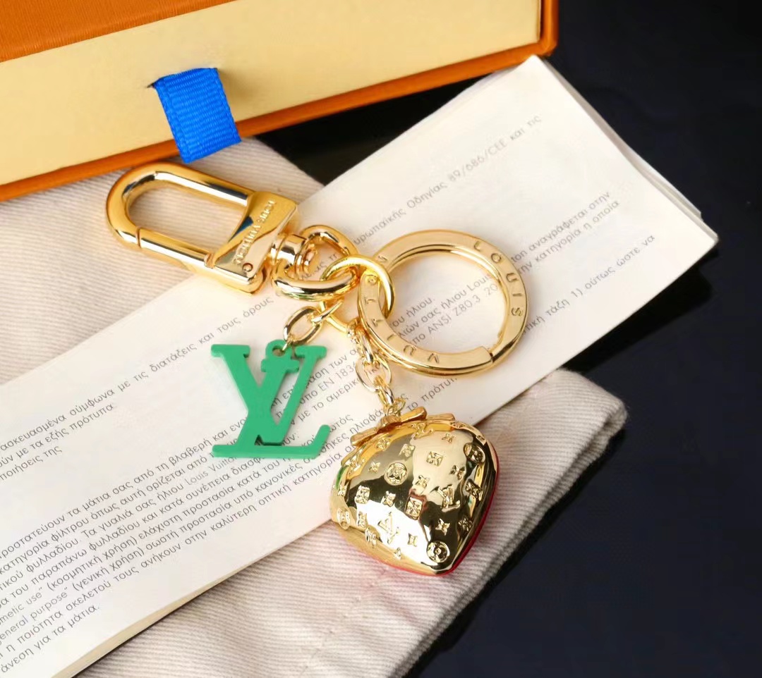 LV Louis Vuitton バッグペンダント キーホルダー 64 zm