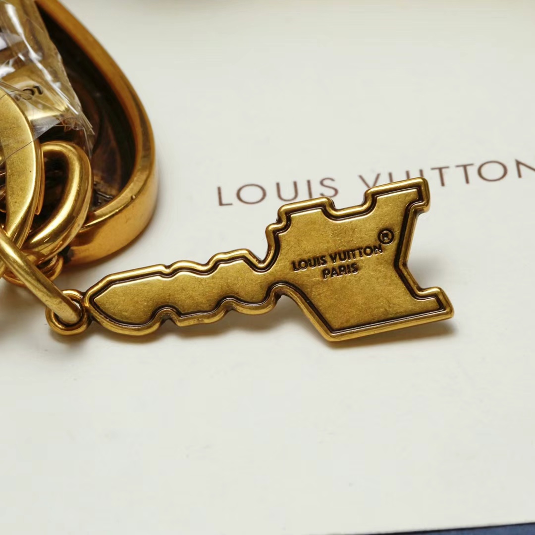 LV Louis Vuitton バッグペンダント キーホルダー 63 zm