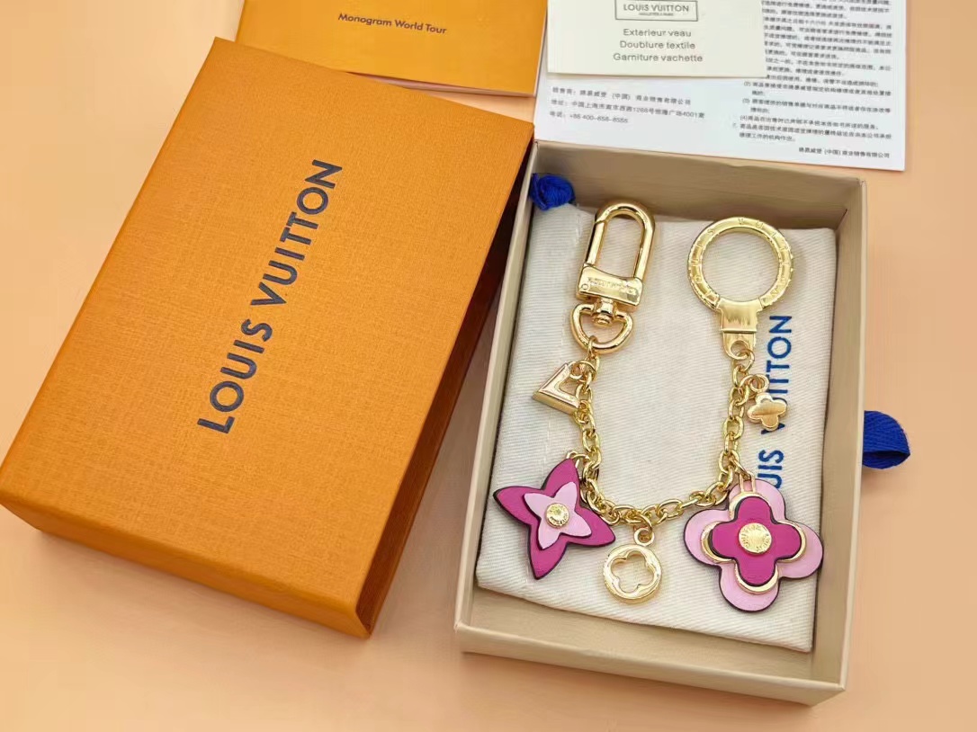 LV Louis Vuitton バッグペンダント キーホルダー 83 zm