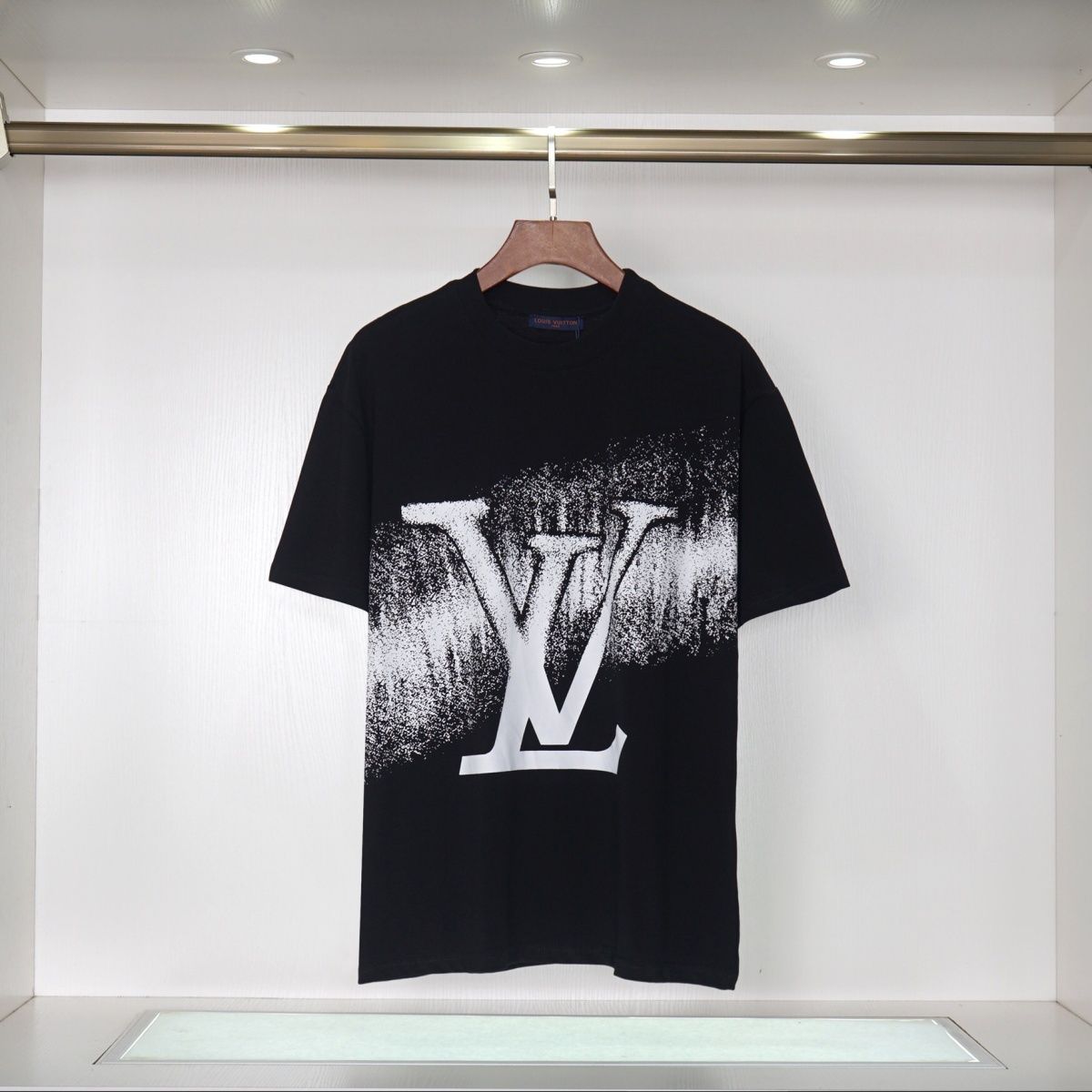 【Louis Vuitton】（ルイヴィトン）男女兼用、ご好評に付き再入荷！