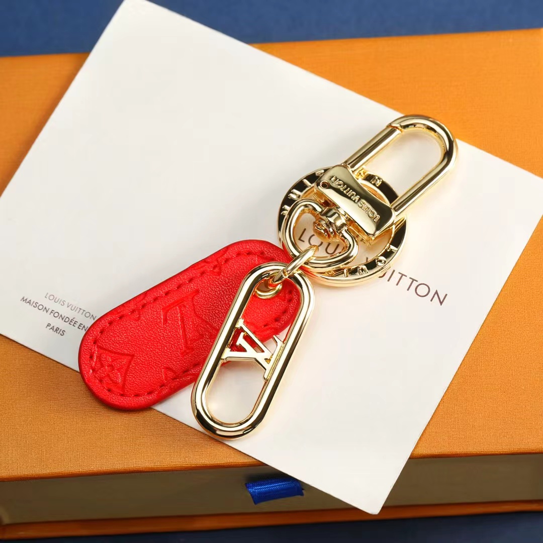 LV Louis Vuitton バッグペンダント キーホルダー 82 zm