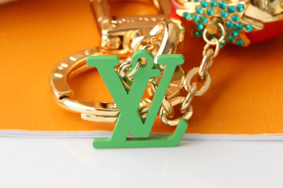 LV Louis Vuitton バッグペンダント キーホルダー 64 zm